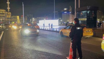 İstanbul'da, 'Huzur İstanbul' adıyla gerçekleştirilen asayiş uygulamasında, 39 ilçede polis