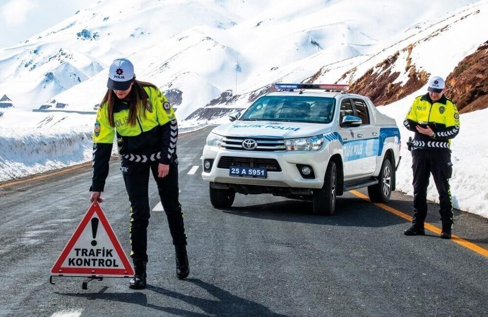 Erzurum’da 2025 Kasım ayında 133 ölümlü ve yaralamalı trafik kazası meydana geldi. Erzurum'da 2025 yılı Kasım ayında polis sorumluluk bölgesinde 133 yaralamalı