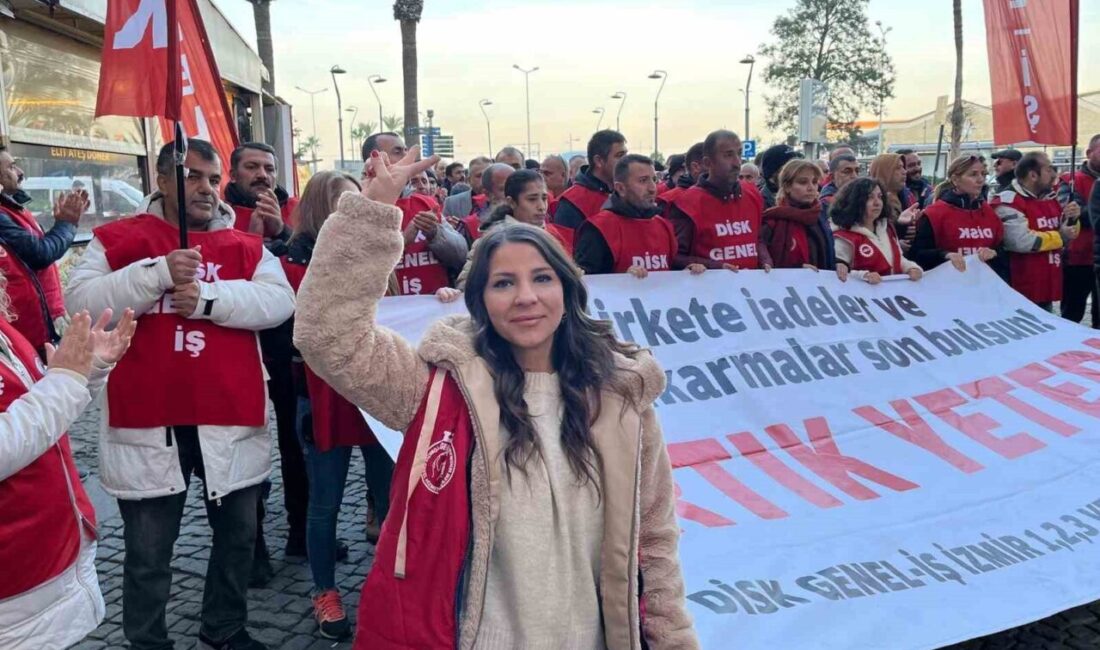İzmir’deki İşçiler Ödeme Krizi ve İşten Çıkarmalara Karşı Eylemlerine Devam Ediyor İzmir'de belediye şirketlerinde çalışan işçiler, ödeme krizi ve işten çıkarmalara