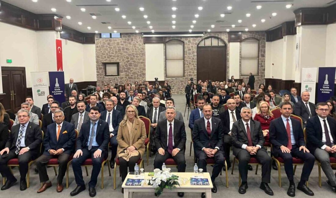 İzmir Kaynak Verimliliği Merkezi'nin tanıtım toplantısı, İzmir İktisat Kongre Binası'nda