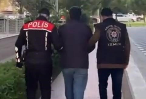 İzmir'de gerçekleştirilen eş zamanlı operasyonlar sonucunda, hakkında kesinleşmiş hapis cezaları