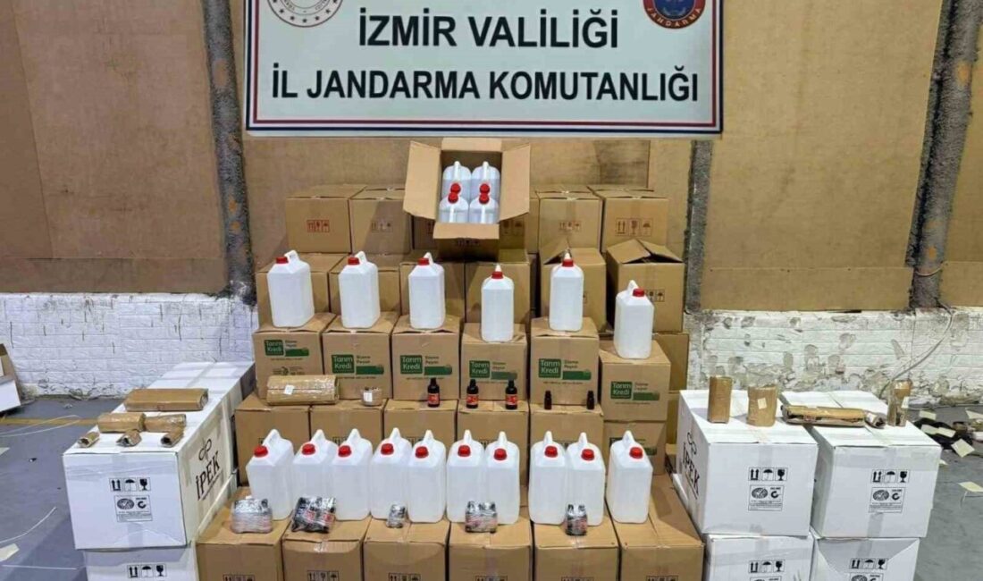 İzmir'in Karşıyaka ilçesinde jandarma ekipleri, yılbaşı öncesi kaçak alkol üretimini