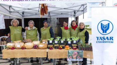 10. Dünya Gönüllüler Günü etkinliği, Yaşar Üniversitesi’nin önderliğinde İzmir’de gerçekleştirildi.