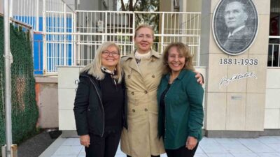 İzmir'deki Aylin Dilekçi, Behiye Yılmaz ve Belgin Türkoğuz'un öncülüğünde başlatılan