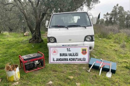 İznik’te kazı yapan 2 kişi yakalandı