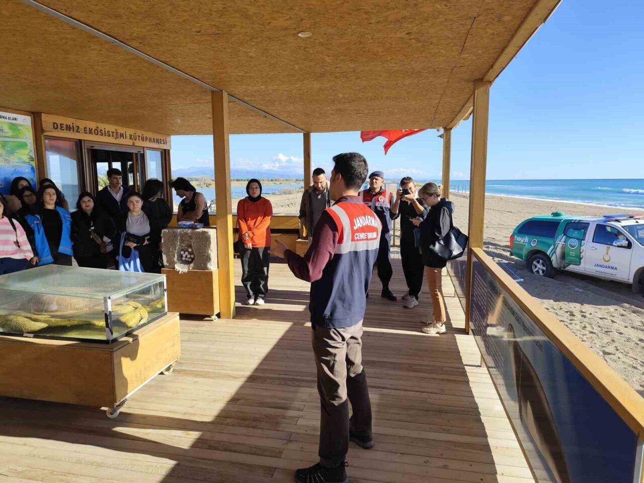 Antalya'da Jandarma ve Dekafok Kıyı Koruma Derneği ortaklığıyla, Sorgun Boğazı'nda