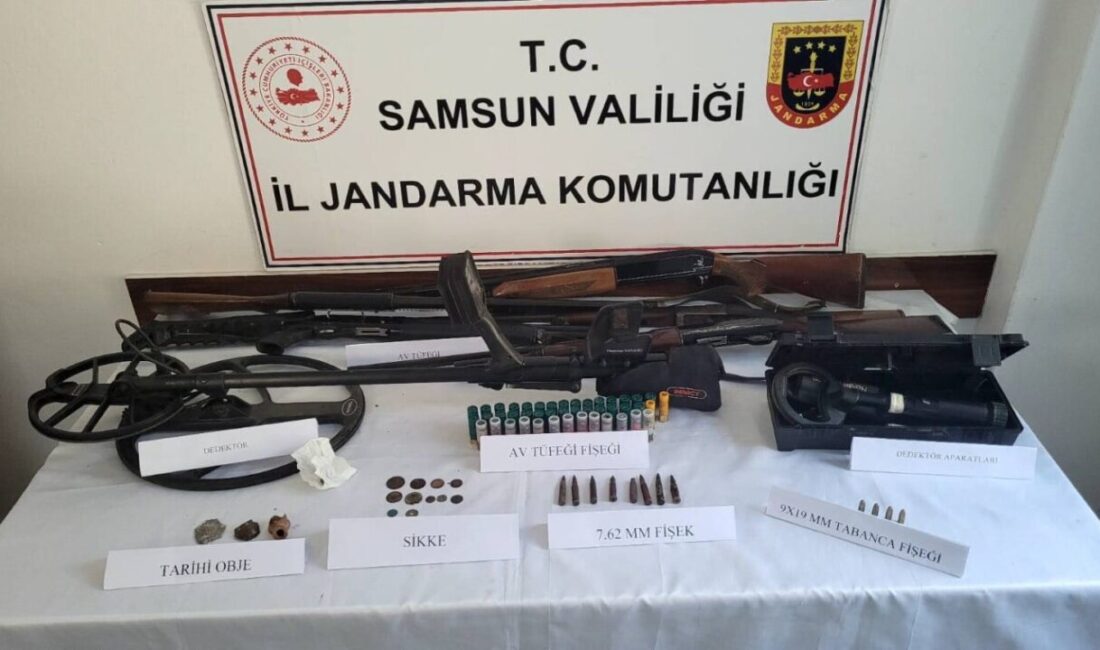 Samsun'da jandarma, tarihi eser kaçakçılığıyla ilgili düzenlediği operasyonla Ayvacık ve