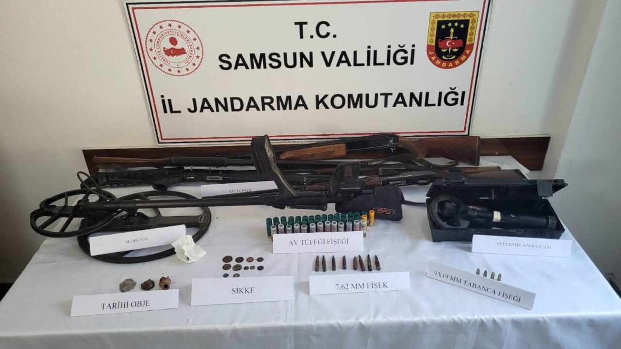 Samsun’da Jandarma’nın Tarihi Eser ve Silah Operasyonunda 4 Kişi Tutuklandı