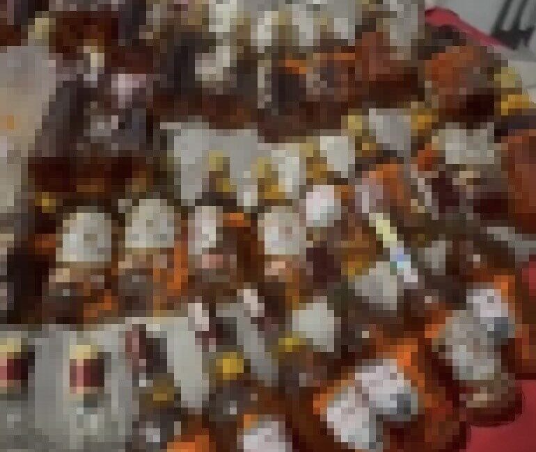 Bafra’da Yılbaşı Öncesi Düzenlenen Operasyonda Sahte İçki İmalatına Geçit Yok! Samsun'un Bafra ilçesinde, yılbaşı öncesi sahte içki üretimi yapan bir