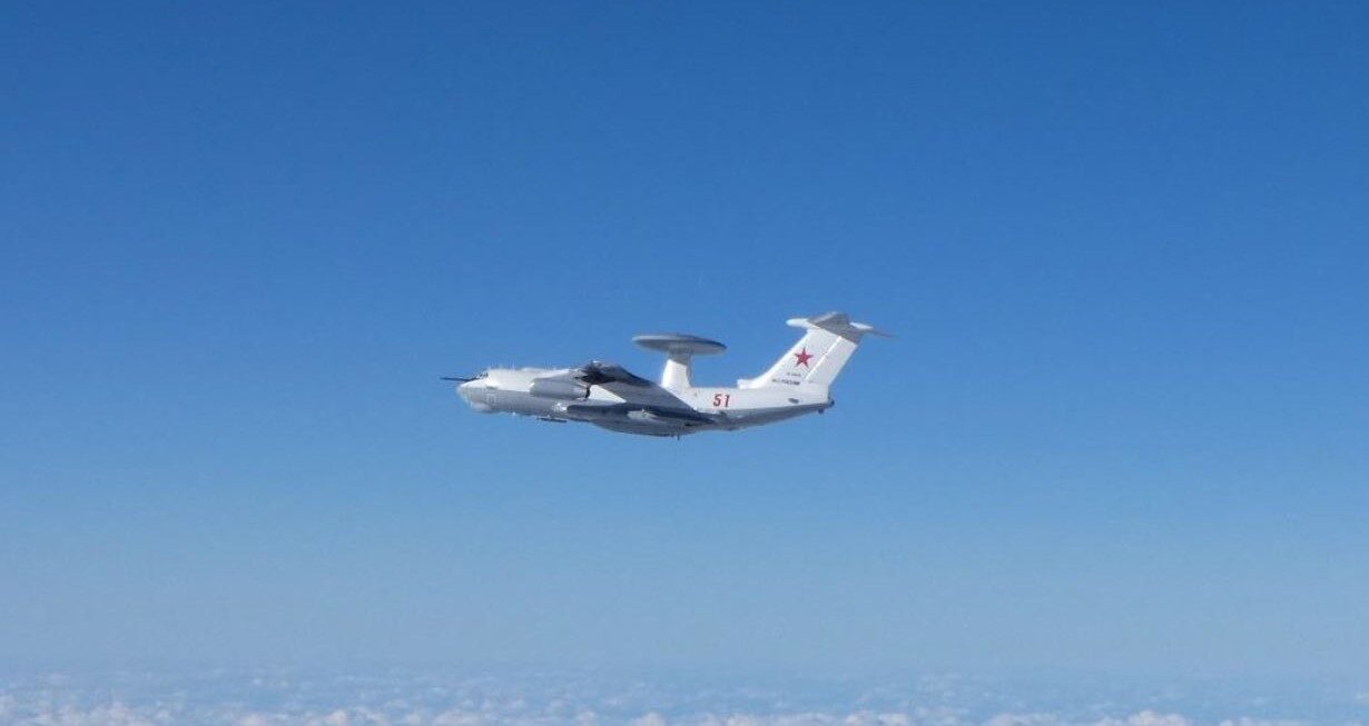 Japonya, Rusya ve Çin'in askeri uçaklarının hava sahası yakınında uçuş