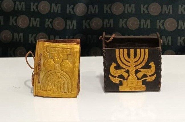 Kahramanmaraş'ta düzenlenen kaçakçılık operasyonlarında 5 kişi yakalandı. Operasyonlarda altın kaplama