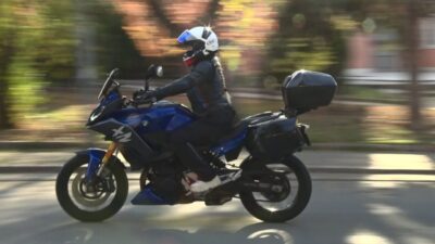 İspanya'dan Türkiye'ye 4,5 günde motosikletle seyahat eden Yağmur Yeşim Akbaş,