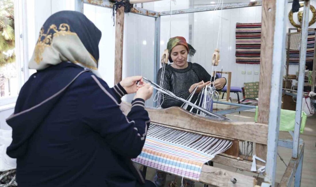 Mersin’de Kadın ve Çocuk Atölyesi, Kadınların Ekonomik Güçlenmesini ve Sosyal Dayanışmayı Artırıyor Mersin Büyükşehir Belediyesi'nin Tömük Kadın ve Çocuk Atölyesi, kadınlara mesleki