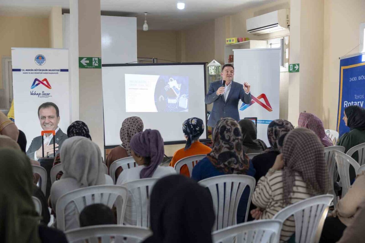 Mersin’de Kadın ve Aile Hizmetleri Dairesi, Mevlana Kadın ve Çocuk Atölyesi’nde Eğitim Programı Düzenledi