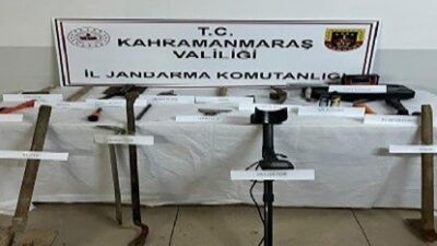 Kahramanmaraş’ta düzenlenen operasyonda kaçak kazı yapan 11 kişi gözaltına alındı.