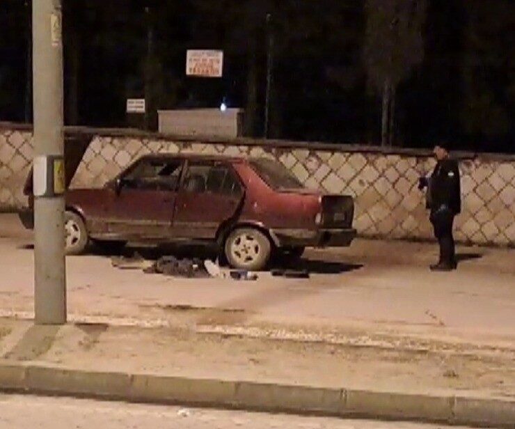 Kahramanmaraş’ta otomobilde el yapımı patlayıcı bulundu, sürücü gözaltına alındı.