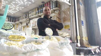 Kayseri'de peynir satışına 3 kuşaktır devam eden Mehmet Denk, kaliteli