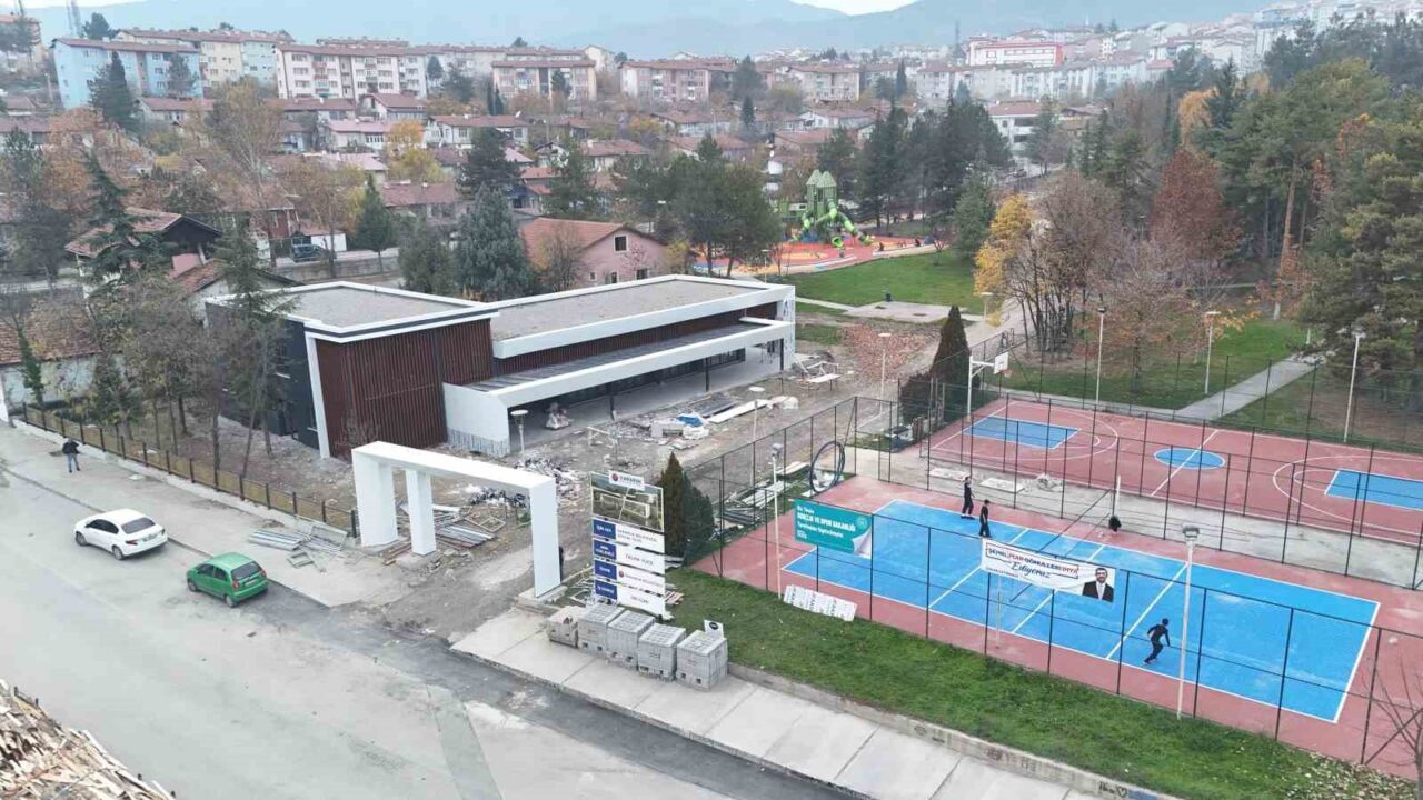 Karabük Belediyesi, 5000 Evler 75. Yıl Mahallesi’nde sosyal tesis projesini