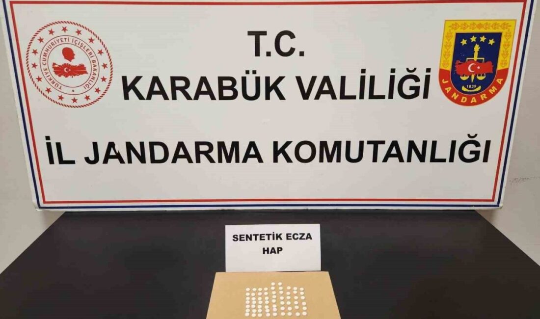Karabük’te Jandarma, İki Gün İçinde Üç Operasyonda Üç Şüpheliyi Gözaltına Aldı Karabük'te jandarma, iki gün içinde yaptığı üç operasyonda 3 kişiyi