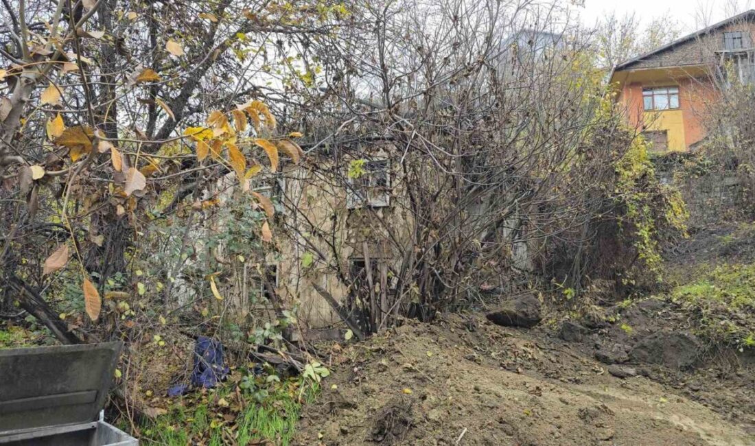 Karabük’te Metruk Binada Çıkan Yangın Hızla Kontrol Altına Alındı, İncelemeler Devam Ediyor Karabük'te sabah saatlerinde metruk bir binada çıkan yangın, vatandaşların ihbarı