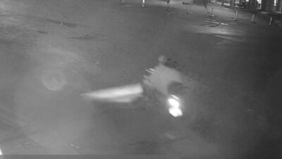 Zonguldak'ın Ereğli ilçesindeki bir işyerine motosikletle gelen T.K. (54) ve