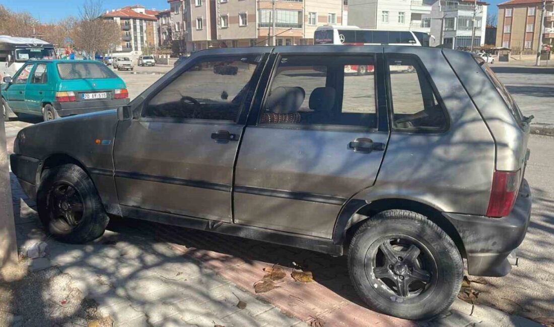 Karaman'ın Çeltek Mahallesi'nde Ş.H. yönetimindeki otomobil, direksiyon hakimiyetinin kaybolması sonucu