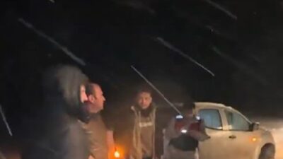 Erzincan'da yoğun kar yağışı nedeniyle mahsur kalan 4 kişi, Çayırlı