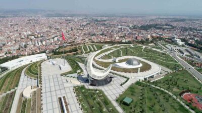 Balıkesir’in Karesi ilçesindeki dükkan birleştirme sorunları, hem esnafı hem de