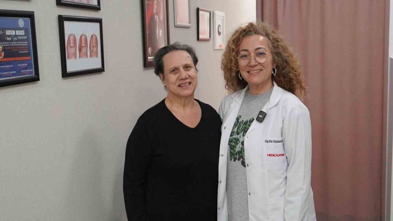 İzmir Ekonomi Üniversitesi Medical Point Hastanesi'nde tedavi edilen Yasemin Karpuz,