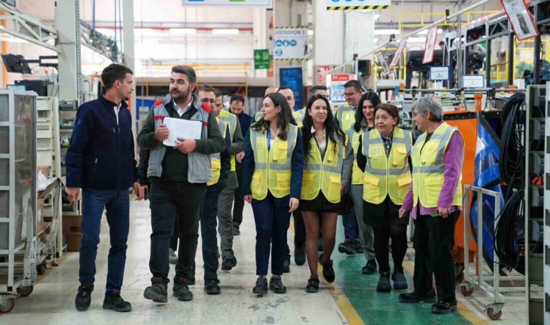 Karsan, Kız Öğrencilere Yönelik Teknik Becerileri Geliştiren Yeni İş Birliği Projesini Duyurdu Karsan, ILO ve Borçelik Teknik Akademi iş birliğiyle Şehit Ömer