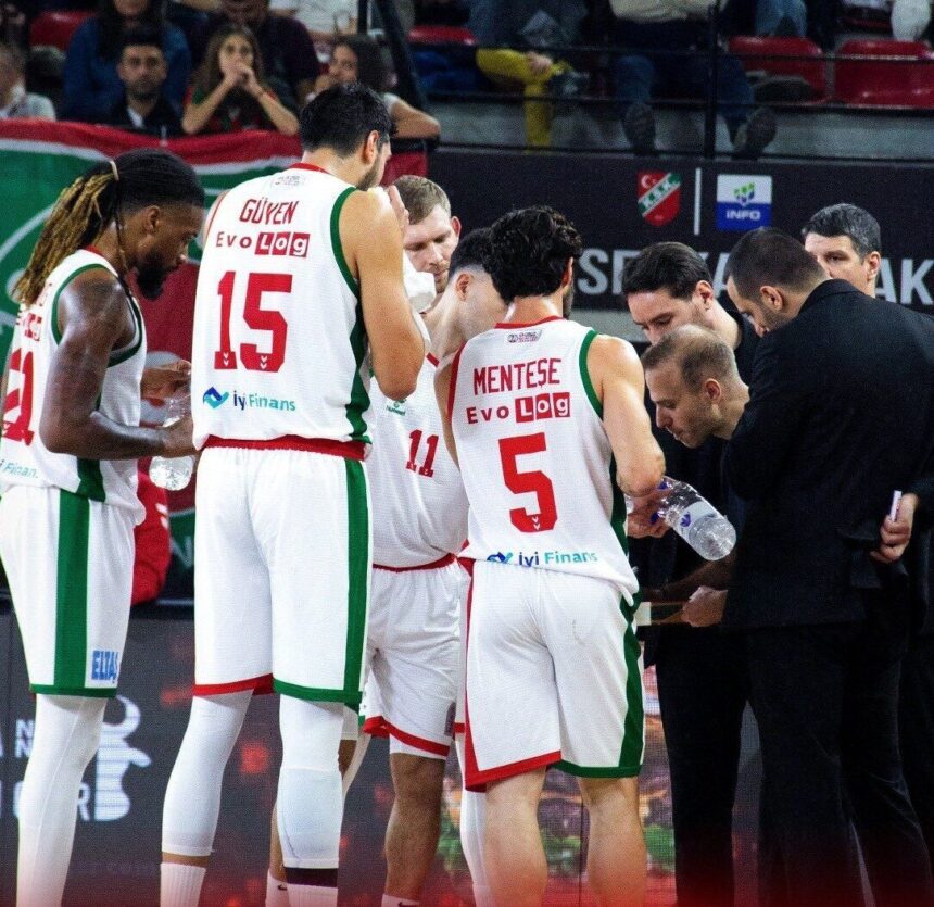 Karşıyaka Basket, Erokspor’a 97-94 yenilerek haftayı sonuncu sırada tamamladı.