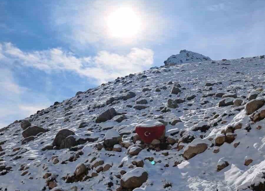 Antalya'nın Kaş ilçesinin yüksek kesimlerinde, Gömbe Mahallesi Akdağ mevkiinde etkili