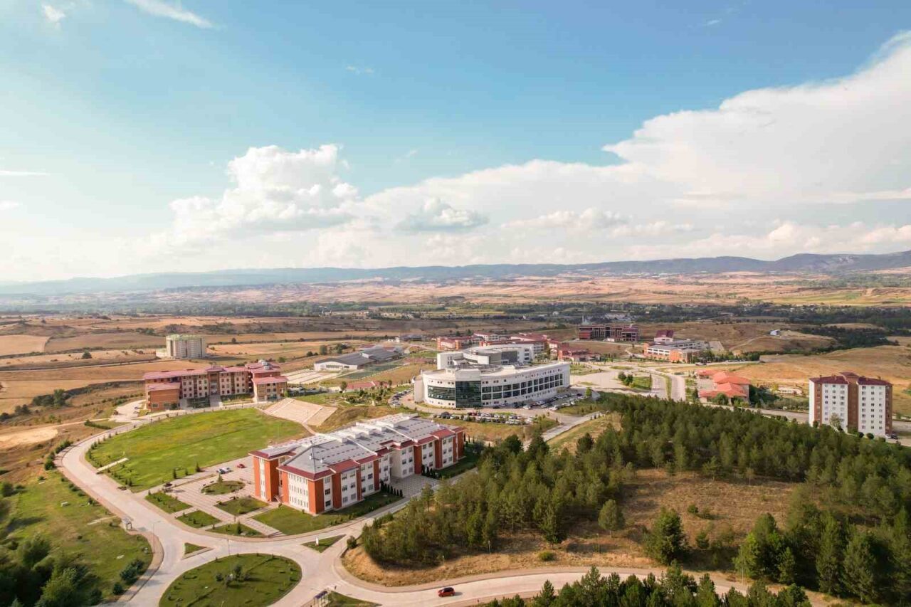 Kastamonu Üniversitesi, Karaganda Buketov Üniversitesi ile birlikte "Çağdaş Türk Lehçeleri