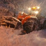 Kastamonu’da etkili kar yağışı nedeniyle 274 köy yolu ulaşıma kapandı.