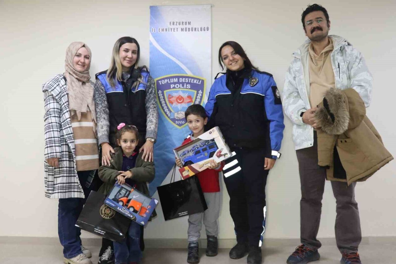 Erzurum'da, Kutalp Göktuğ adlı çocuğun kaybolan oyuncağı için polis ekipleri