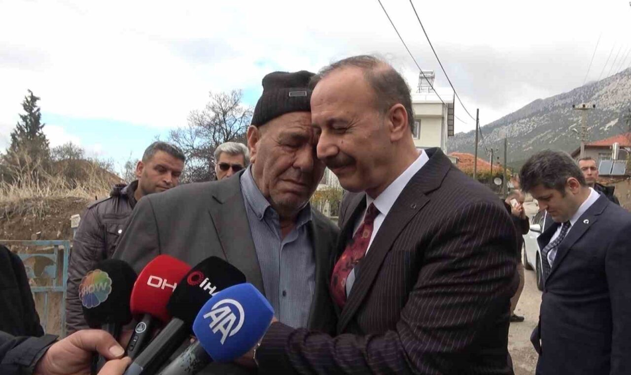 Isparta'nın Keçiborlu ilçesinde, 39 yaşındaki Ferdi Özdemir’in başsız cesedi yanmış