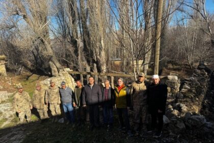 Kaymakam Emirhan Arıkan, Harmankaya Köyü’nde Vatandaşlarla Buluşarak Çalışmaları Denetledi ve Talepleri Dinledi
