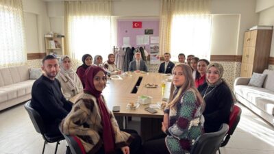 Kemaliye Kaymakamı Emirhan Arıkan, köy ziyaretleri çerçevesinde Topkapı köyünü ziyaret