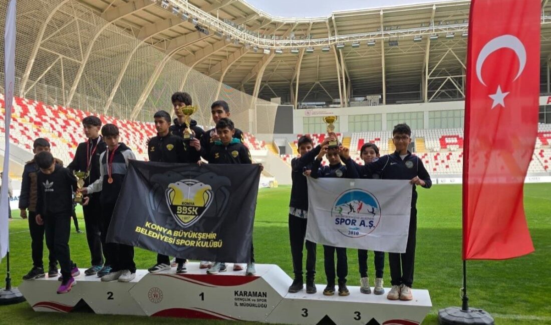 Kayseri Spor Kros Takımı, Bölgesel Kros Ligi 2. Kademe Yarışları’nda Önemli Başarılar Elde Etti Kayseri Spor A.Ş. Kros Takımı, Karaman'da düzenlenen Eşref Aydın Bölgesel