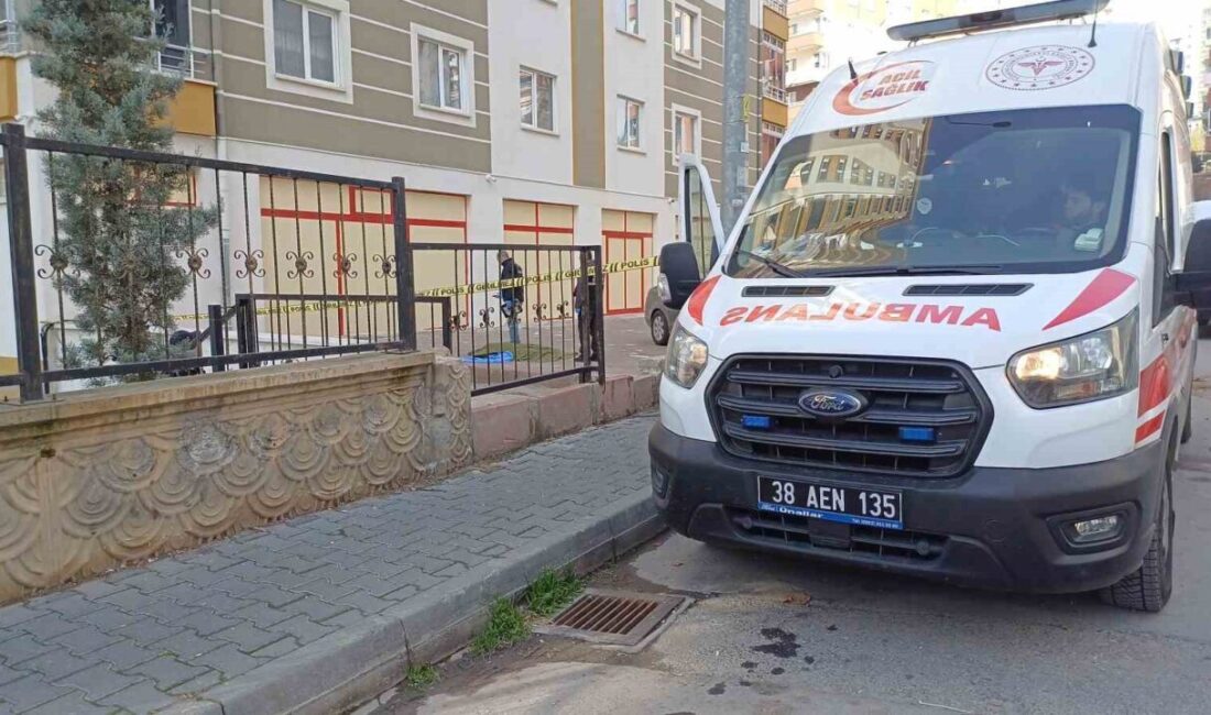 Kayseri'nin Talas ilçesinde C.C., 8. kattan düşerek hayatını kaybetti. Papatya