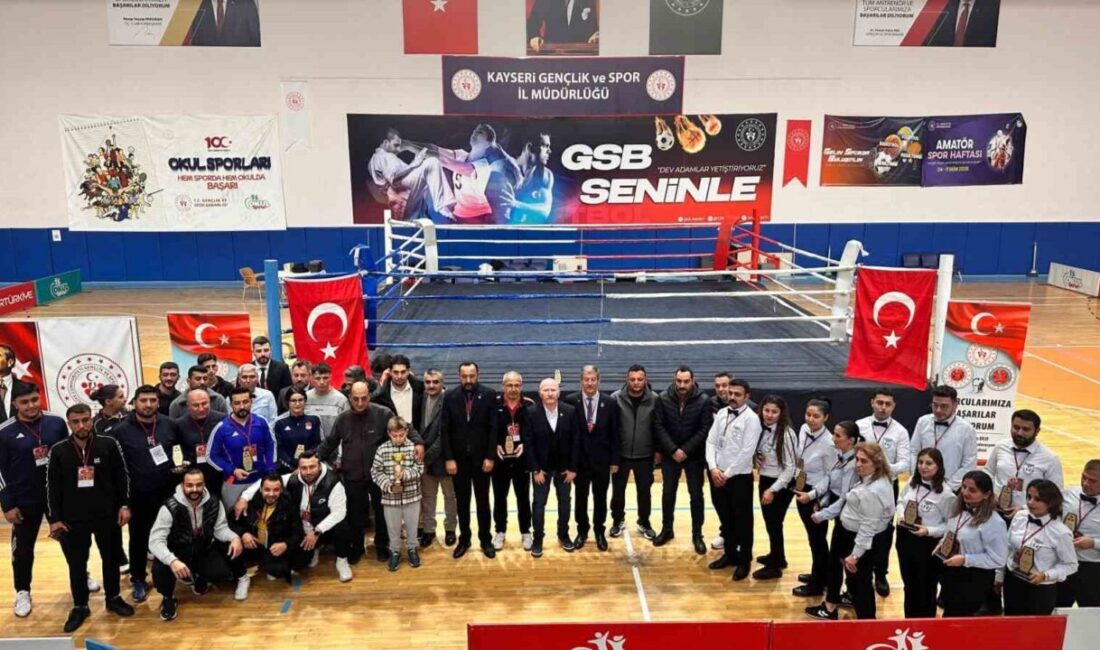 Kayseri’de Gazilere Vefa İçin Muaythai Şampiyonası Düzenlendi Kayseri'de Türkiye Muaythai Federasyonu tarafından düzenlenen "Gazilerimize Vefa Şampiyonası"na 180