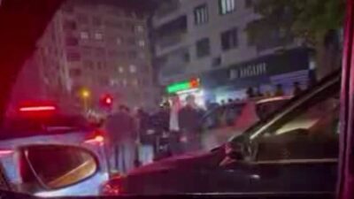 Diyarbakır'da, İskanevleri semtinde bir kavşakta iki otomobilin çarpışması sonucu taraflar