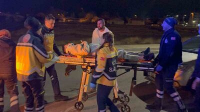 Kayseri'nin Melikgazi ilçesinde, Y.B. yönetimindeki otomobil ile E.T. idaresindeki taksinin