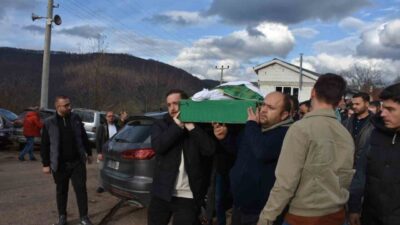 Sakarya’nın Hendek ilçesinde meydana gelen kazada ağır yaralanan 34 yaşındaki