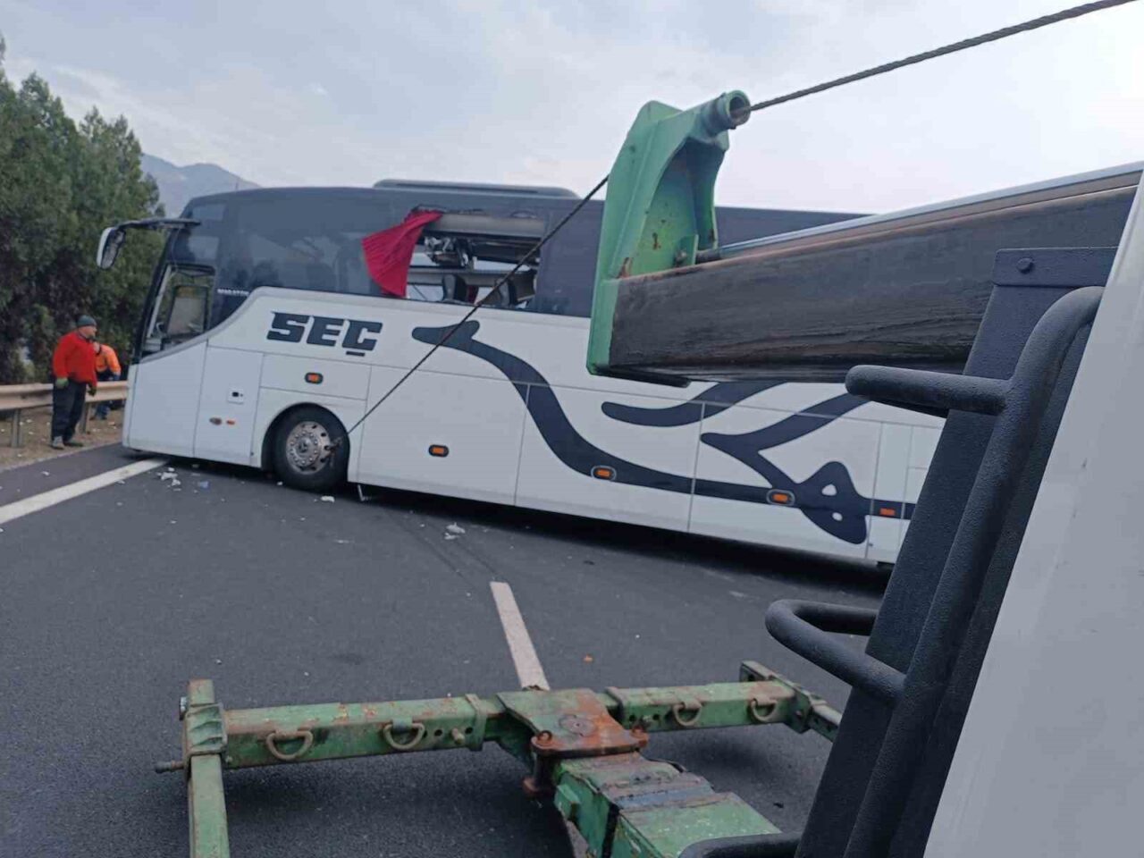 Osmaniye'nin Bahçe ilçesinde sabah saatlerinde meydana gelen kazada, H.K. yönetimindeki