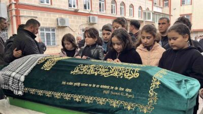 Kocaeli'nin Gebze ilçesinde bir servis minibüsünün çarpması sonucu hayatını kaybeden