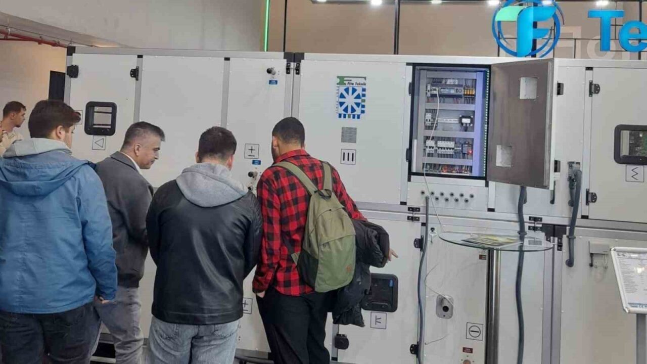 Karabük Üniversitesi TOBB Teknik Bilimler Meslek Yüksekokulu, öğrencilerini 2025 ISK-SODEX