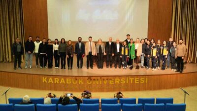 Karabük Üniversitesi'nde düzenlenen Acil Sağlık Hizmetleri Haftası etkinliğinde acil sağlık