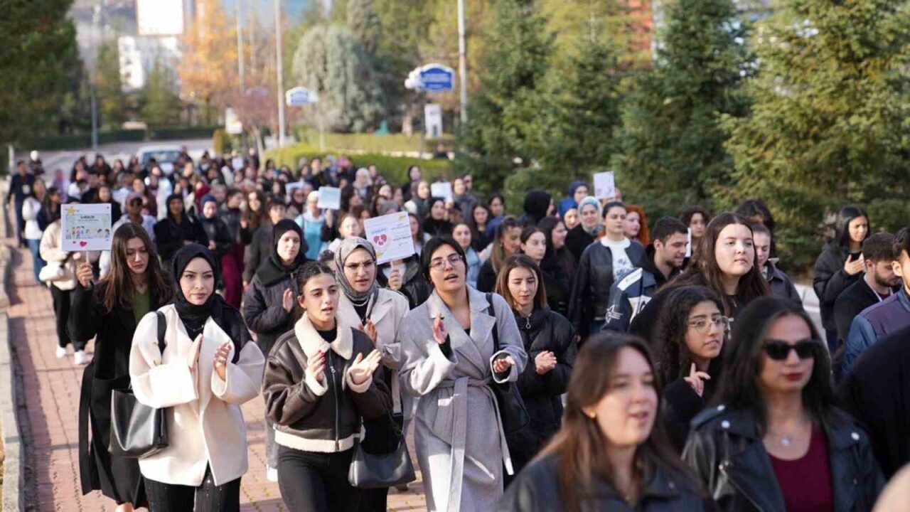 Karabük Üniversitesi, 3 Aralık Dünya Engelliler Günü kapsamında geniş katılımlı