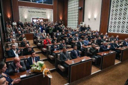 Keçiören Belediyesi, memur ve sözleşmeli personel için Sosyal Denge Sözleşmesi’ni yeniledi.